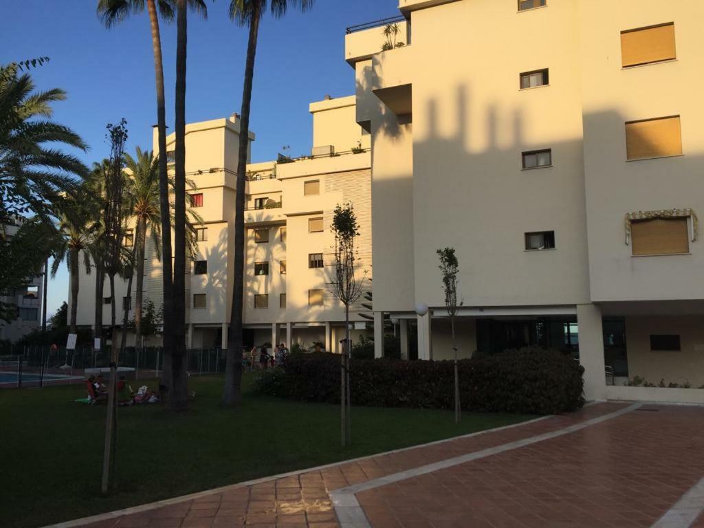Апартаменты Montemar Puerto Торремолинос Экстерьер фото