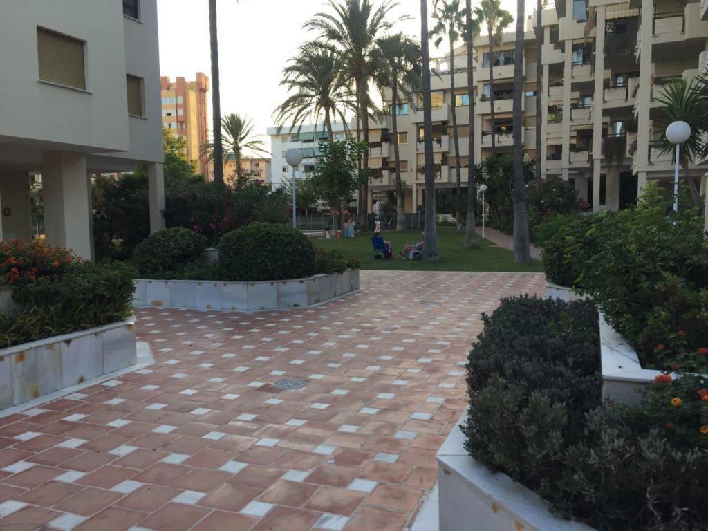 Апартаменты Montemar Puerto Торремолинос Экстерьер фото